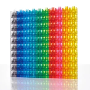 PROZIRNE SVESTRANE KOCKICE